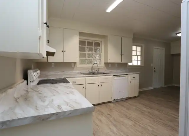 Property at 120 Lee St, Statesboro, GA, 30458, 3 beds, 2 baths, [object Object]