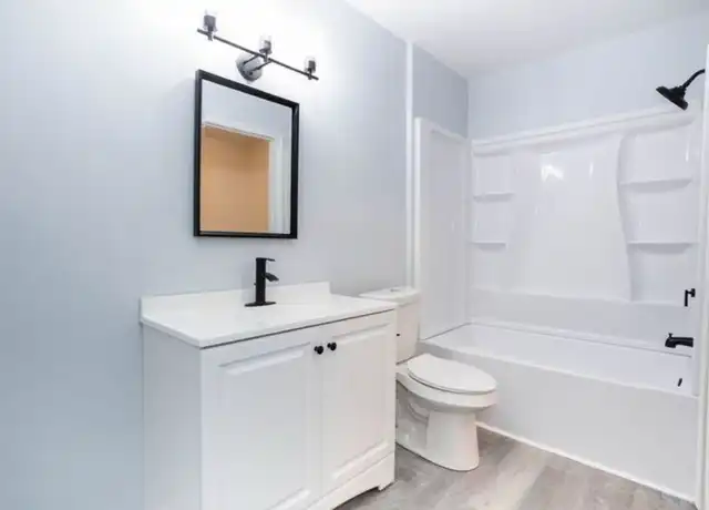 Property at 3128 Chateau Blvd Unit B-3127, East Point, GA, 30344, 2 beds, 1 bath, [object Object]