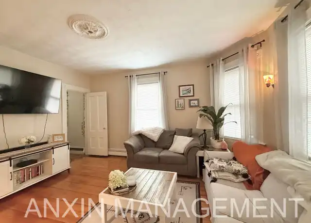 Property at 14 Allen St Unit 1, Somerville, MA, 02143, 2 beds, 1 bath, [object Object]