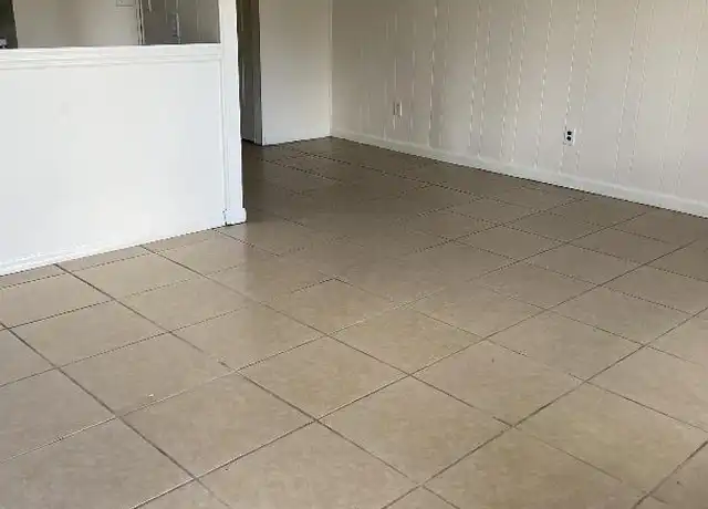 Property at 617 Vallotton Dr, Valdosta, GA, 31601, 1 bed, 1 bath, [object Object]