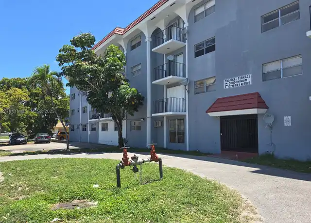 Property at 13725 NE 6th Ave #305, North Miami, FL, 33161, 1 bed, 1 bath, [object Object]