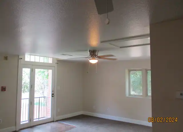 Property at 1020 Park Ave, Canon City, CO, 81212, 3 beds, 1 bath, [object Object]