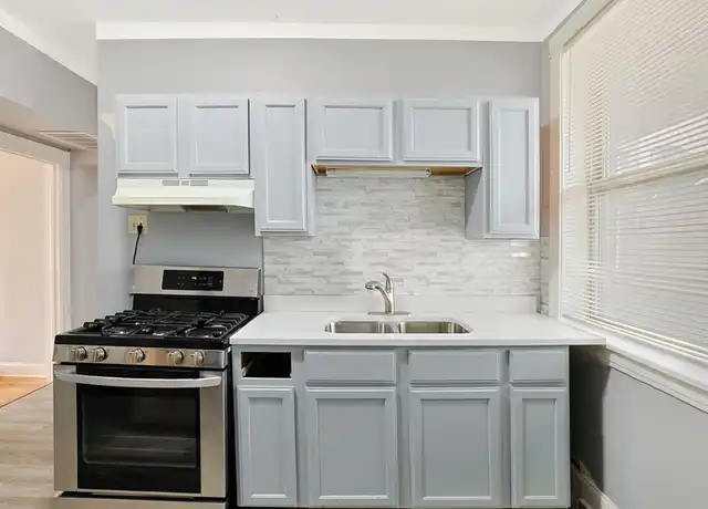 Property at 1343 W 80th St Unit 1, Chicago, IL, 60620, 2 beds, 1 bath, [object Object]