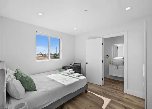 Property at 3111 Walton Ave, Los Angeles, CA, 90007, 1 bed, 1 bath, [object Object]