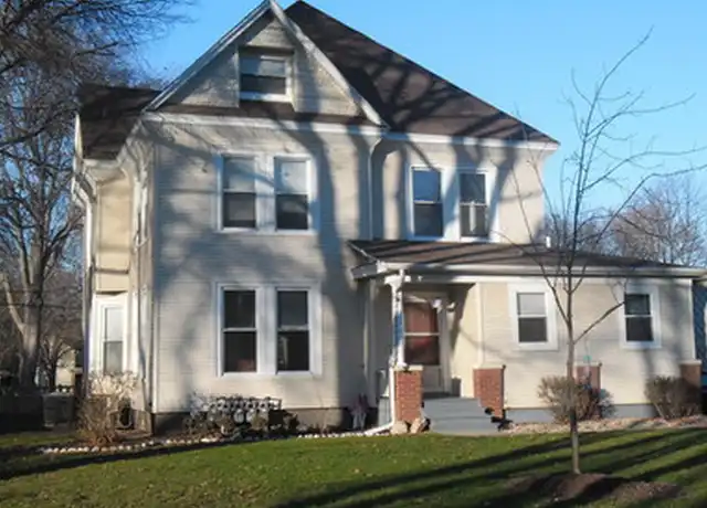 Property at 804 W Church St, Champaign, IL, 61820, 1 bed, 1 bath, [object Object]