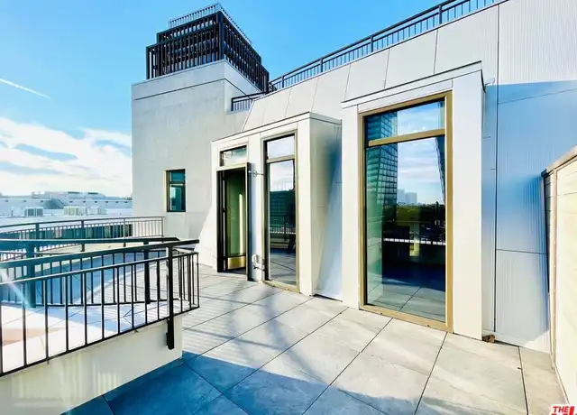 Property at 1122 Gayley Ave #302, Los Angeles, CA, 90024, 1 bed, 1 bath, [object Object]