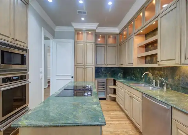 Property at 1107 Milford St, Houston, TX, 77006, 4 beds, 3.5 baths, [object Object]