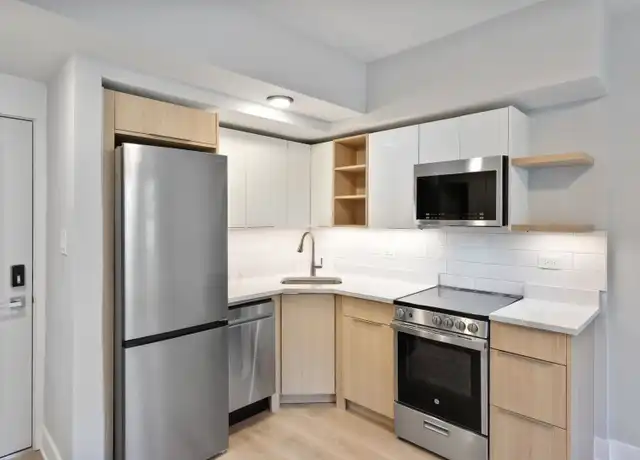 Property at 1632 W Howard St Unit 205, Chicago, IL, 60626, 0 beds, 1 bath, [object Object]
