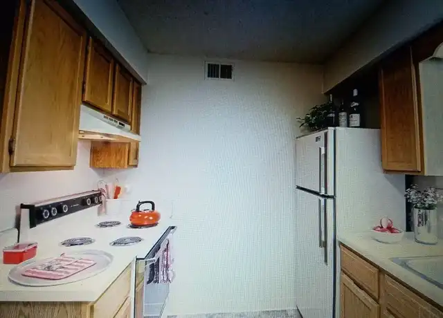 Property at The Woods at Windrose Creek - 480 NE Windrose Dr, Kansas City, MO, 64155, 1 bed, 1 bath, [object Object]