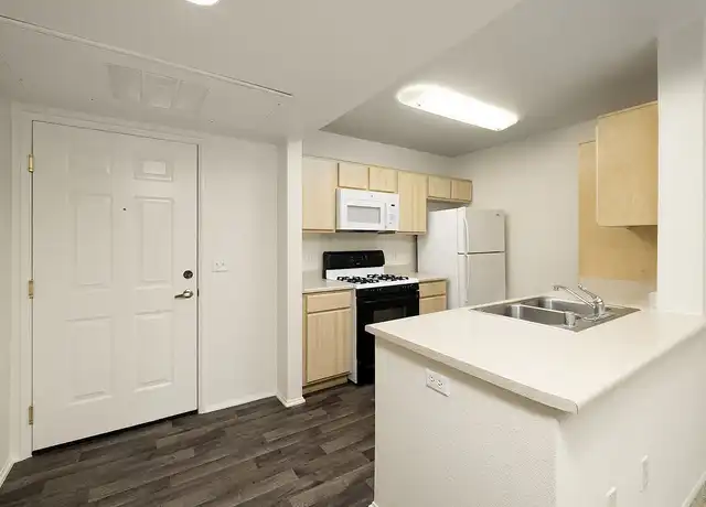 Property at 55+ Community - FountainGlen at Stevenson Ranch - 25536 Fountain Glen Ct, Stevenson Ranch, CA, 91381, 2 beds, 1-2 bath, [object Object]