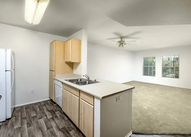 Photo of 25536 Fountain Glen Ct, Stevenson Ranch, CA 91381