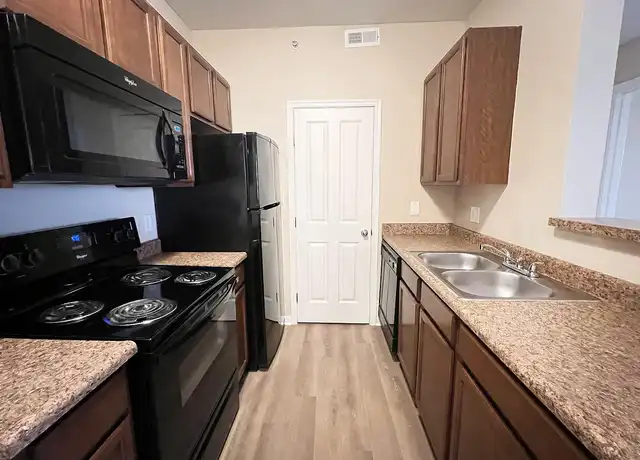 Property at The Residences at Liberty Crossing - 70 Liberty Commons Rd, Columbus, OH, 43235, 1-2 bed, 1-2 bath, [object Object]