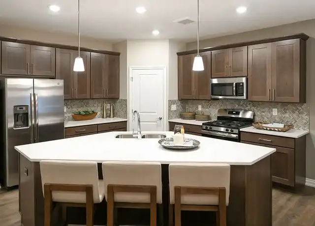 Property at Encore at Deerhill Villas - 4000 Brookside Rd, Clarkston, MI, 48348, 2 beds, 2 baths, [object Object]