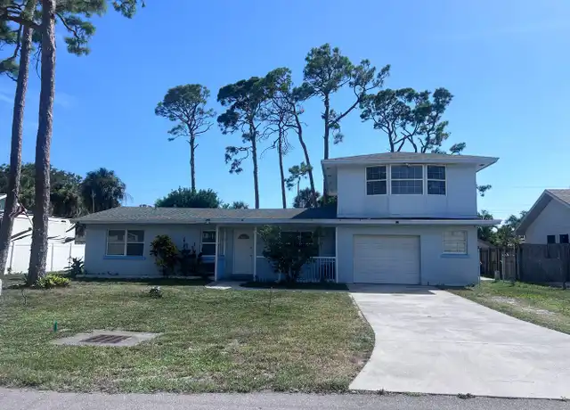 Property at 836 Golf Dr, Venice, FL, 34285, 3 beds, 2.5 baths, [object Object]