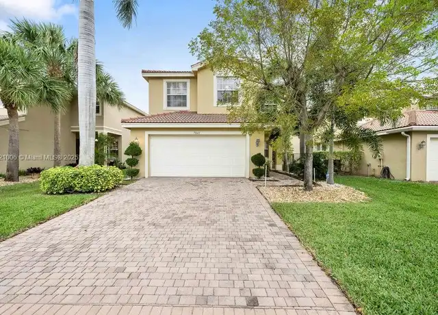 Property at 7841 Jewelwood Dr Unit 7841, Boynton Beach, FL, 33437, 4 beds, 2.5 baths, [object Object]