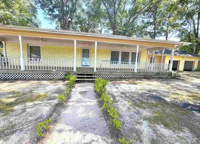 Property at 308 Carr Dr, Mount Pleasant, TX, 75455, 3 beds, 2 baths, [object Object]