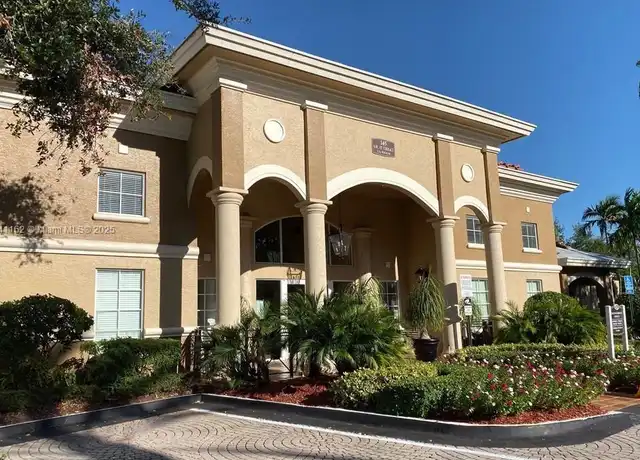 Property at 11700 SW 2nd St #13103, Pembroke Pines, FL, 33025, 1 bed, 1 bath, [object Object]