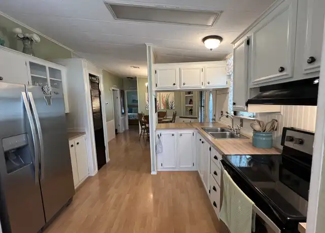 Property at 795 County Road 1 Unit 180, Palm Harbor, FL, 34683, 2 beds, 2 baths, [object Object]