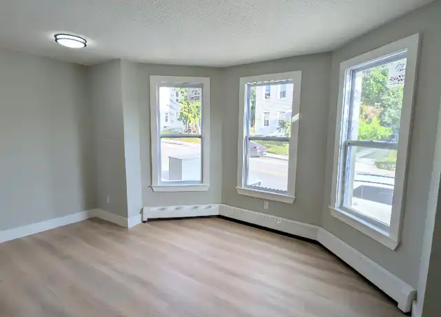 Property at 121 State St Unit 2, Rutland, VT, 05701, 1 bed, 1 bath, [object Object]