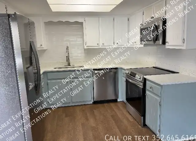 Property at 123 SE 13th Ave, Ocala, FL, 34471, 2 beds, 1 bath, [object Object]