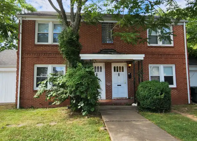 Property at 112 E Maple St, Fayetteville, AR, 72701, 2 beds, 1 bath, [object Object]