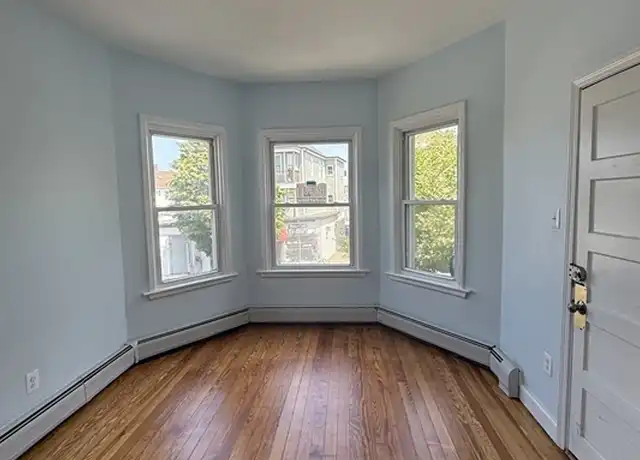 Property at 869 Brock Ave Unit 2N, New Bedford, MA, 02744, 2 beds, 1 bath, [object Object]