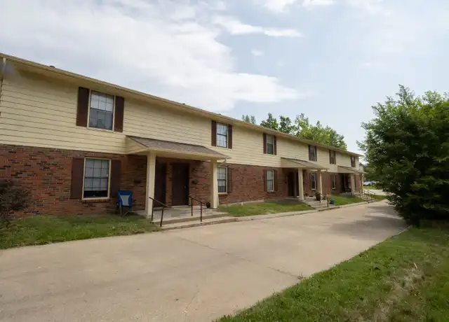 Property at 900 Moss St Unit 5, Columbia, MO, 65201, 2 beds, 1.5 baths, [object Object]