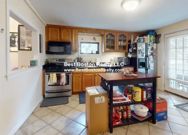 Property at 5 Clyde St, Somerville, MA, 02145, 2 beds, 1 bath, [object Object]