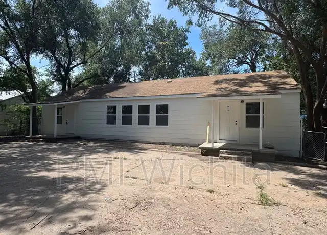 Property at 4311 E Lincoln St, Wichita, KS, 67218, 2 beds, 1 bath, [object Object]