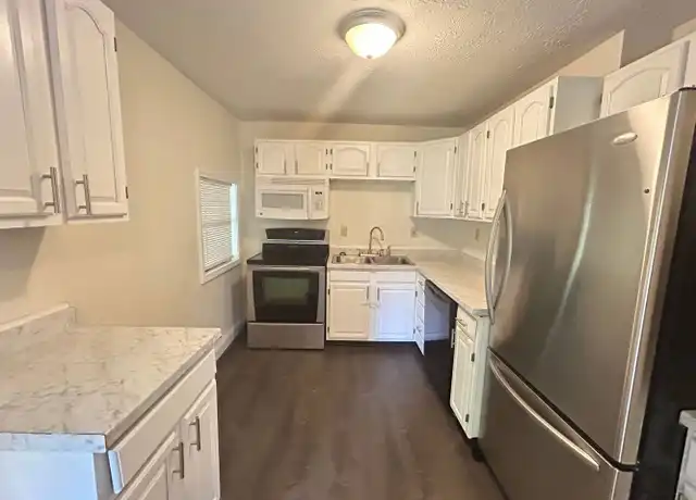 Property at 4400-4402 Pine Brook Ct Unit 4400, Dayton, OH, 45458, 3 beds, 1.5 baths, [object Object]