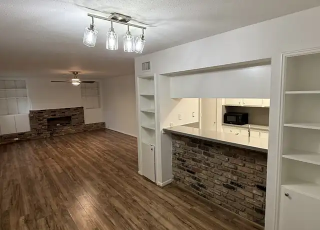 Property at 2121 Fountain View Dr, Houston, TX, 77057, 2 beds, 2 baths, [object Object]