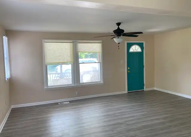 Property at 686 Childers St, Belmont, NC, 28012, 2 beds, 1 bath, [object Object]