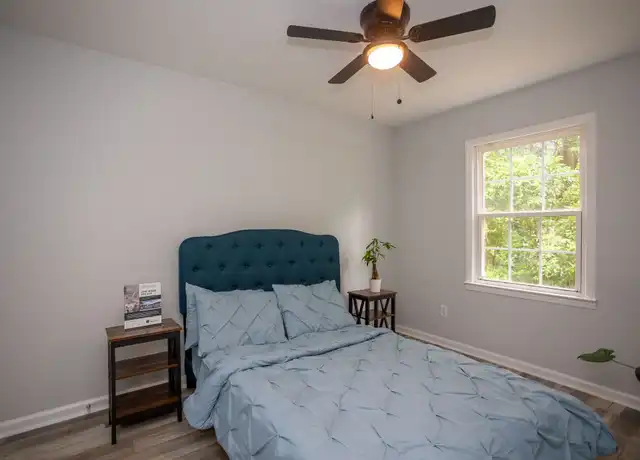 Property at Dalecrest Place - 3200 Dalecrest Dr, Charlotte, NC, 28269, 2 beds, 1 bath, [object Object]
