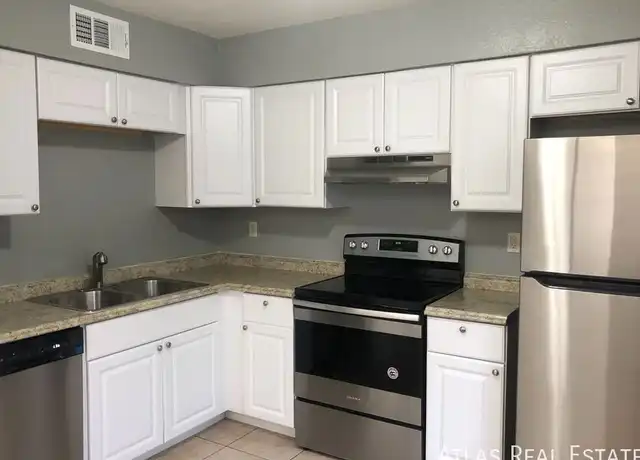 Property at 111 N Phyllis Unit 201, Mesa, AZ, 85201, 2 beds, 1 bath, [object Object]