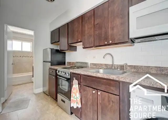 Property at 1735 W Bryn Mawr Ave, Chicago, IL, 60660, 1 bed, 1 bath, [object Object]