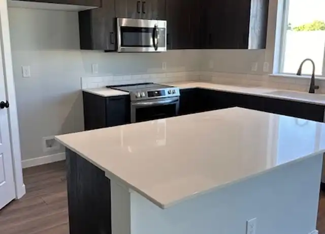 Property at 5456 S Memory Pl, Meridian, ID, 83642, 4 beds, 2 baths, [object Object]