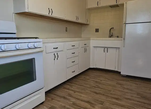 Property at 4763 Brighton Ave, San Diego, CA, 92107, 0 beds, 1 bath, [object Object]