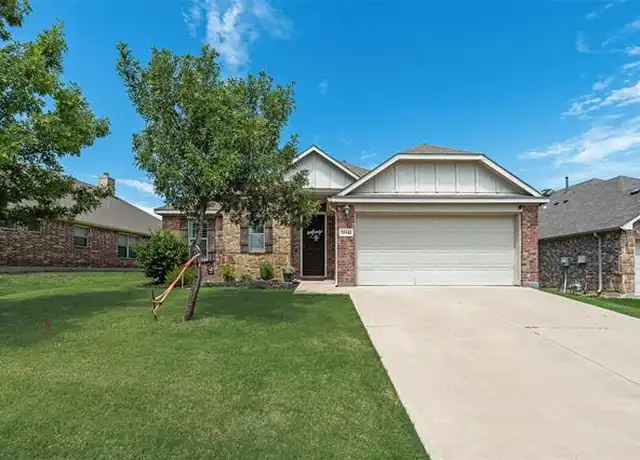 Property at 12441 Woods Edge Trl, Fort Worth, TX, 76244, 4 beds, 2.5 baths, [object Object]