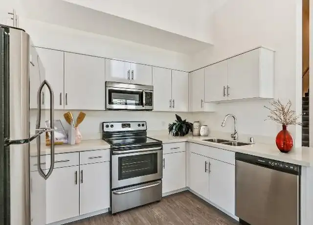 Property at 215 N Maryland Ave, Glendale, CA, 91206, 0 beds, 1 bath, [object Object]