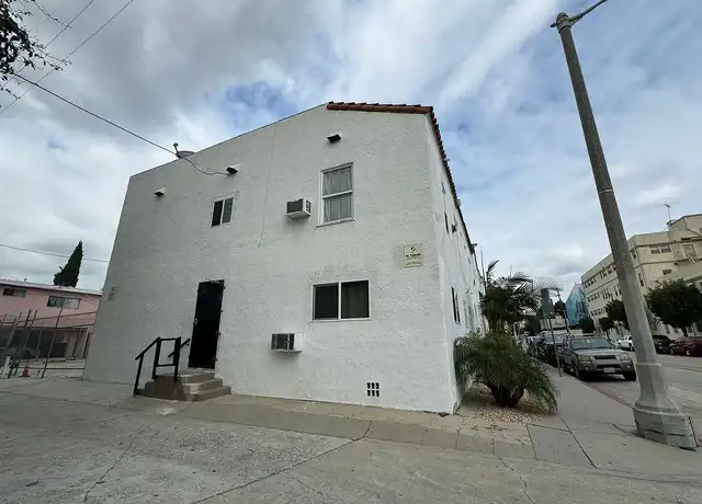 Property at 823 N. Gower - 823 N Gower St, Los Angeles, CA, 90038, 0 beds, 1 bath, [object Object]