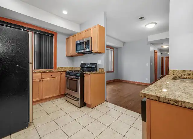 Property at 4538 W Jackson Blvd Unit Main, Chicago, IL, 60624, 4 beds, 1 bath, [object Object]