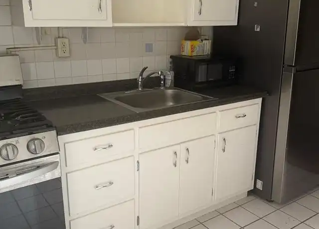 Property at 2350 Linwood Ave Unit 1D, Fort Lee, NJ, 07024, 2 beds, 1 bath, [object Object]