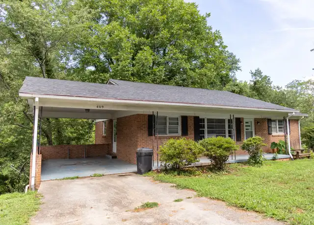 Property at 409 Rockyford St, Morganton, NC, 28655, 3 beds, 1.5 baths, [object Object]