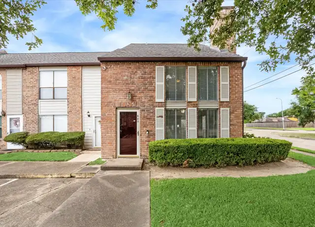 Property at 5100 Allendale Rd #201, Houston, TX, 77017, 3 beds, 2 baths, [object Object]