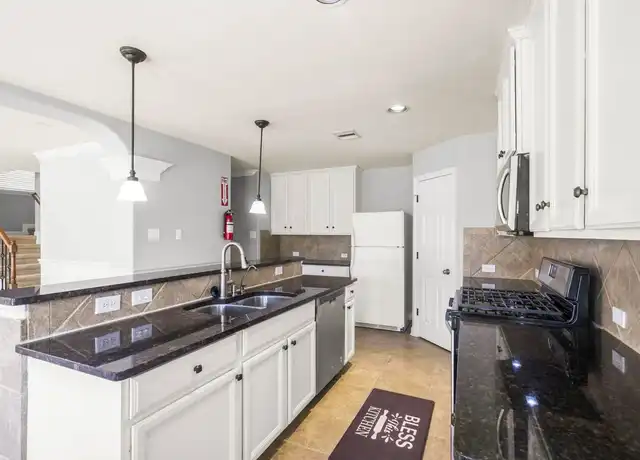 Property at 8903 Chaco Hill Ln, Richmond, TX, 77407, 1 bed, 1 bath, [object Object]