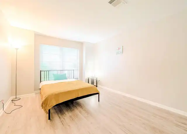 Property at 2818 Mulberry Ln, Pasadena, TX, 77502, 1 bed, 1 bath, [object Object]