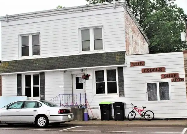Property at 110 E 4th Ave, Stanley, WI, 54768, 2 beds, 1 bath, [object Object]