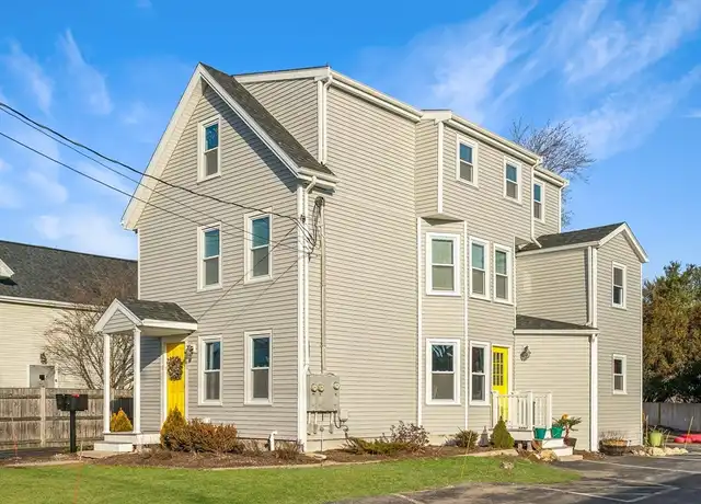 Property at 30 E Chestnut St #30, Sharon, MA, 02067, 3 beds, 2 baths, [object Object]