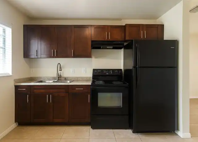 Property at 908 Mccray Ct Unit B, Fort Pierce, FL, 34950, 2 beds, 1 bath, [object Object]