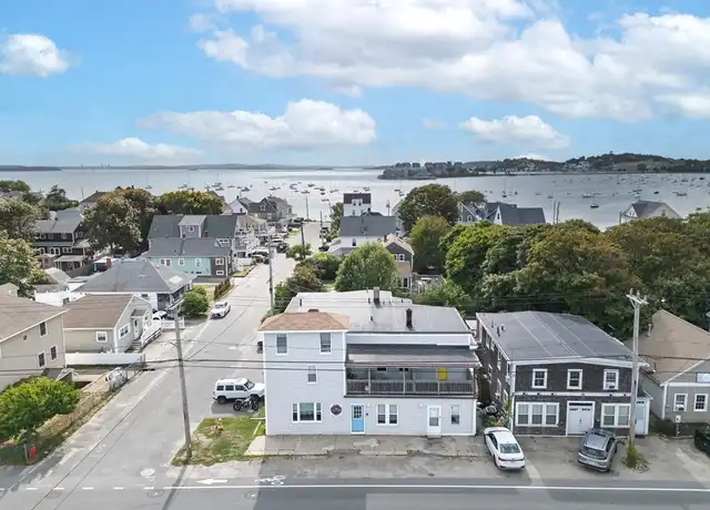 Property at 809 Nantasket Ave Unit 4, Hull, MA, 02045, 2 beds, 1 bath, [object Object]